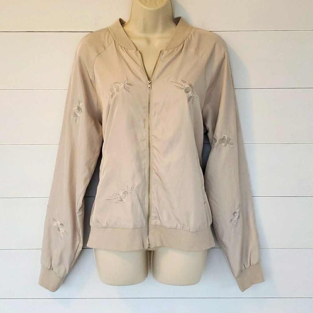 ROMEO + JULIET COUTURE NWT Tan Jacket Size Large